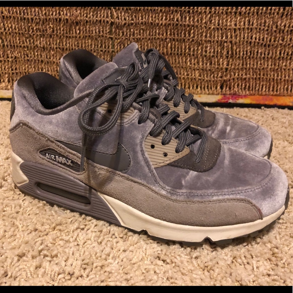 Rare Nike Air Max gray velvet & suede